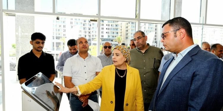 وزير الإسكان يطلق التشغيل التجريبي لمركز خدمات المجتمعات العمرانية بالعلمين الجديدة