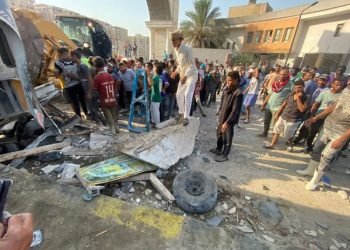 مصرع 3 أشخاص وإصابة 5 في تصادم مروع بطريق الأوتوستراد