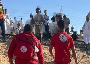 الهلال الأحمر يزور مصابي حادث قطار مطروح بالمستشفيات