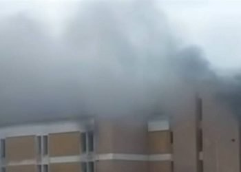 25 مصابا بحالات اختناق إثر حريق مستشفى جامعة قناة السويس