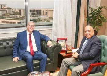 وزيرا الكهرباء والبترول يتفقان على خطة تكاملية لتوطين الصناعة وتعزيز الطاقة