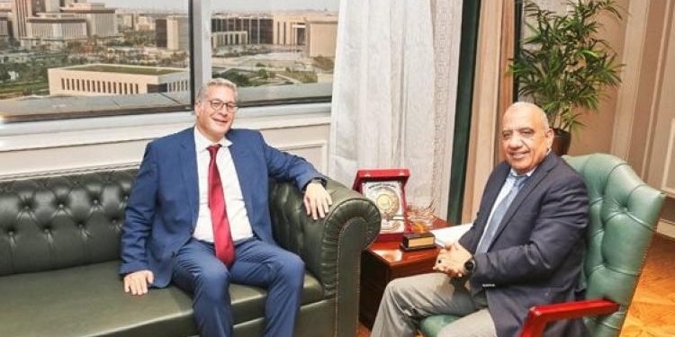 وزيرا الكهرباء والبترول يتفقان على خطة تكاملية لتوطين الصناعة وتعزيز الطاقة
