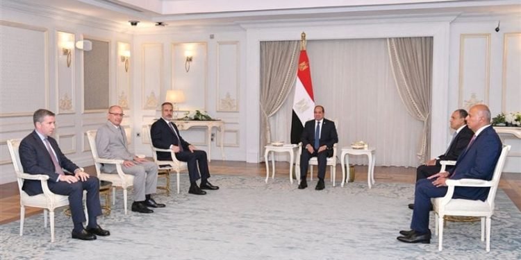 مصر وتركيا تجددان رفضهما لإعادة احتلال غزة عسكريًا