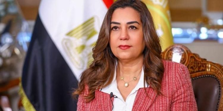 وزيرة التنمية المحلية تعرض دراسة شاملة لإنتاج الغاز الحيوي والسماد العضوي من المخلفات الحيوانية