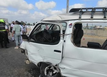إصابة 6 أشخاص في انقلاب ميكروباص على الطريق الصحراوي بأطفيح
