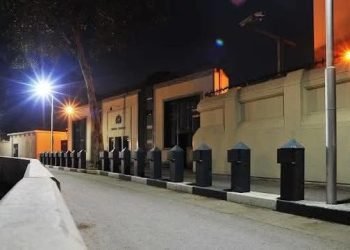 إزالة الحواجز أمام السفارة البريطانية في جاردن سيتي