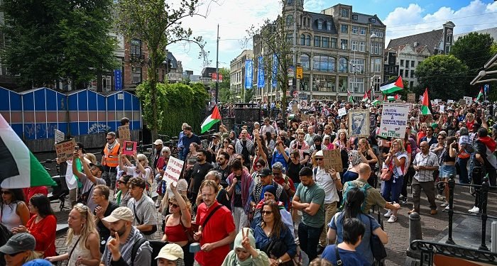 تظاهرات حاشدة في عواصم عالمية تنديداً بالعدوان الإسرائيلي على غزة