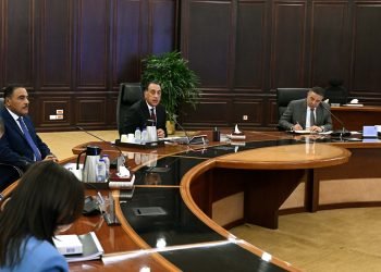 رئيس الوزراء يوجه المحافظين بتطبيق قانون الإيجارات الجديد