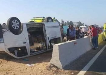 النيابة تستمع لأقوال 13 مصابًا في انقلاب ميكروباص بالأوسطي