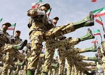 وزير الدفاع الإيراني يهدد إسرائيل بصواريخ جديدة أكثر قوة