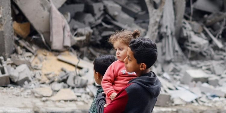 “اليونيسيف”: 28 طفلا يقتلون في غزة يوميا