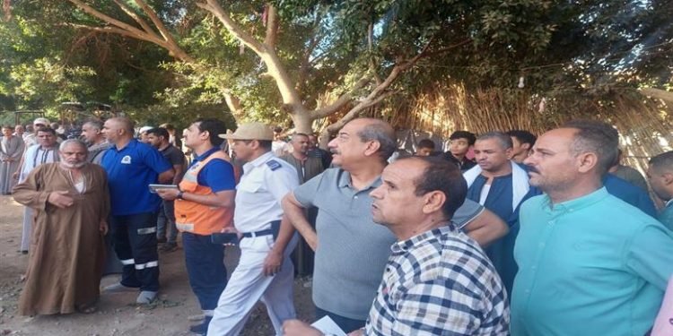 محافظ أسيوط يتابع حادث انهيار منزل بأبنوب