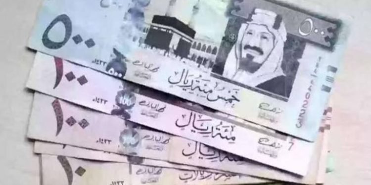 استقرار سعر الريال السعودي أمام الجنيه المصري اليوم السبت