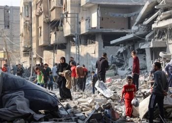 شهيد ومصابان في قصف إسرائيلي جنوب دير البلح وسط غزة