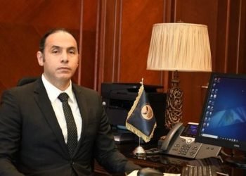 من هو إسلام عزام رئيس البورصة الجديد؟