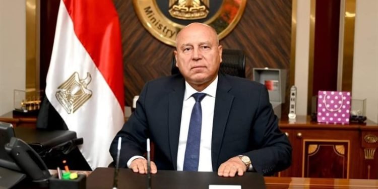 وزارة الصناعة تعلن عقد لقاء مع المستثمرين الصناعيين بالإسكندرية.. غدا السبت