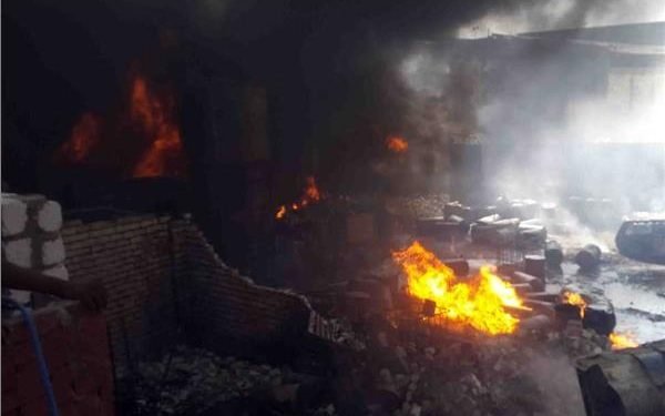 حريق ضخم في مزرعة دواجن بالمنيا يتسبب في نفوق 5 آلاف بطة