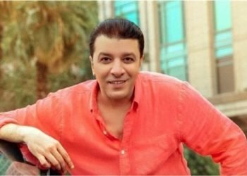 مصطفى كامل يحرر محضرُا ضد ناقد فني.. ما القصة؟