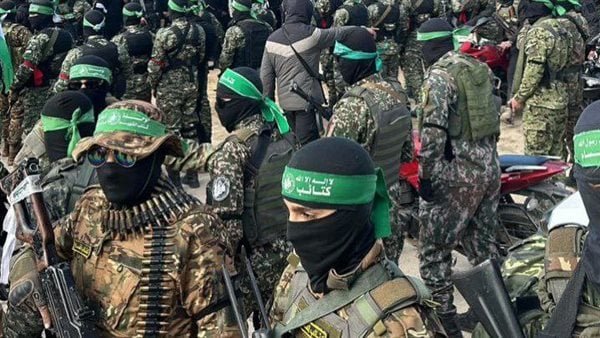 كمين جديد.. عناصر حماس تواصل إطلاق نيران الرشاشات باتجاه قوات الاحتلال