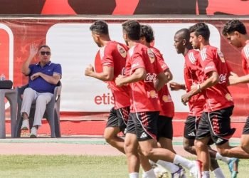 الأهلي يواصل استعداداته لمواجهة غزل المحلة بحضور الخطيب