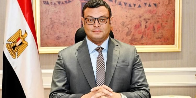 إزالة مخالفات بناء في غرب بورسعيد والساحل الشمالي بقرار من وزير الإسكان