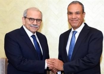 وزير الخارجية يلتقي رئيس الوزراء اللبناني.. ويطالب إسرائيل بالانسحاب