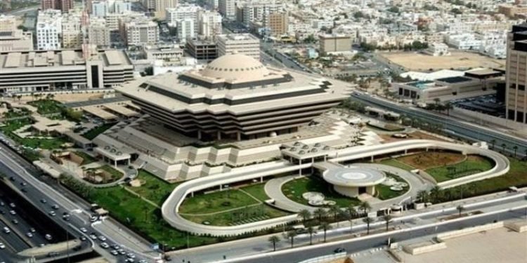 رئيس هيئة الدواء يبحث مع سفيرة مصر بالكاميرون تعزيز التعاون الدوائي