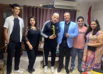 تامر عبدالمنعم يهنيء صناع فيلم التجلي بعد فوزه بهذه الجائزة