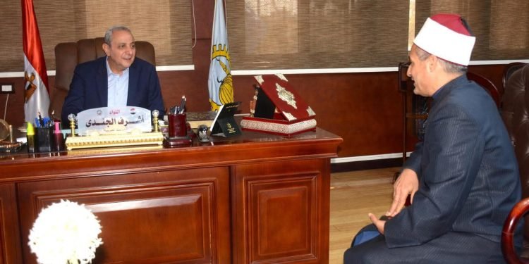 محافظ الغربية يبحث مع رئيس الأزهرية دعم التعليم وتطوير المعاهد