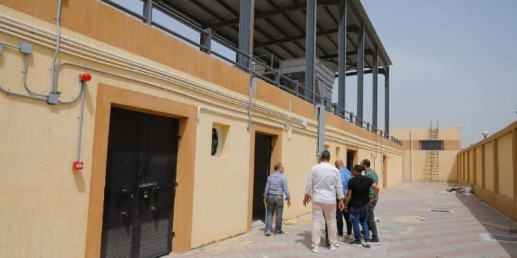 وزيرة التنمية المحلية تتابع تطوير المجازر الحكومية وتسليم مجزري دمياط والإسماعيلية