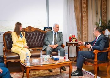 وزير قطاع الأعمال يشهد توقيع بروتوكول لتطوير الكوادر البشرية