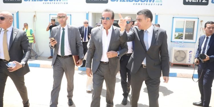 وزير الصحة يتفقد إنشاء المخازن الاستراتيجية للأدوية بالعاصمة الإدارية