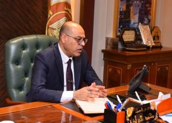 وزير العمل: إيقاف مفتشين وإحالتهما للنيابة بتهمة تلقي رشوة من شركة إلحاق عمالة