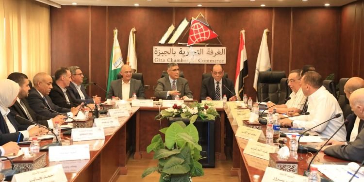 محافظ الجيزة يعلن تجهيز ثلاث معارض “أهلا مدارس” رئيسية