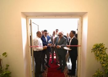 وزير الإسكان يفتتح المركز الثقافي بمدينة القاهرة الجديدة