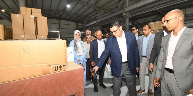 وزير الإسكان يتفقد محطة الصرف الصحي بالأندلس بالقاهرة الجديدة