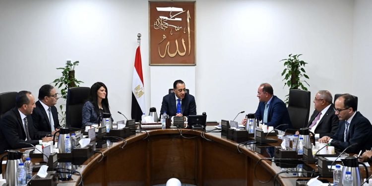 رئيس الوزراء يتابع تنفيذ قانون ملكية الدولة وتنظيم الشركات المملوكة
