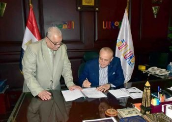 محافظ الأقصر يعتمد تنسيق المرحلة الثالثة للقبول بالثانوية العامة ونتيجة الدور الثاني للشهادة الإعدادية