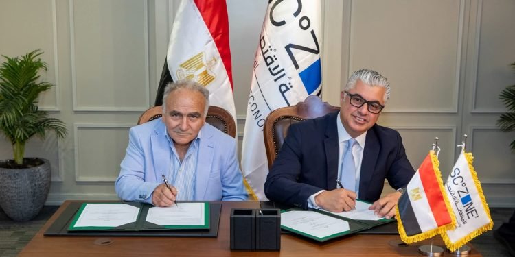 اقتصادية قناة السويس توقع مشروع “مارينيرو” للملابس الجاهزة بالقنطرة غرب