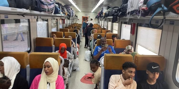 السكة الحديد: تسيير القطار العاشر  لتسهيل العودة الطوعية للأشقاء السودانيين