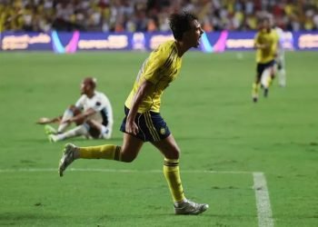 النصر يهزم اتحاد جدة بـ10 لاعبين ويتأهل إلى نهائي السوبر السعودي