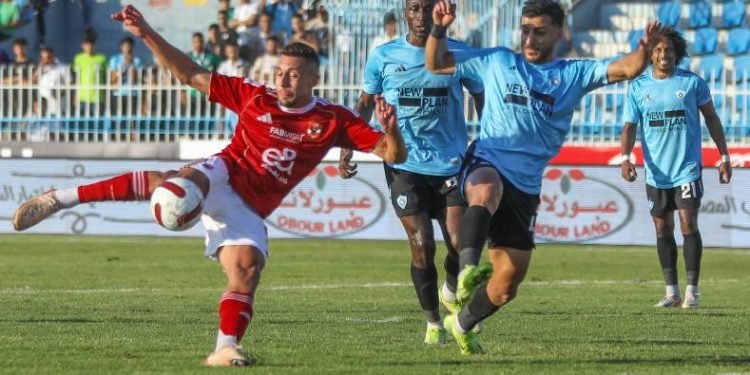 تعادل سلبي بين غزل المحلة والأهلي في الشوط الأول