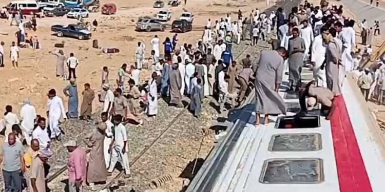 وزيرة التضامن توجه بصرف التعويضات اللازمة لأسر ضحايا حادث قطار مطروح