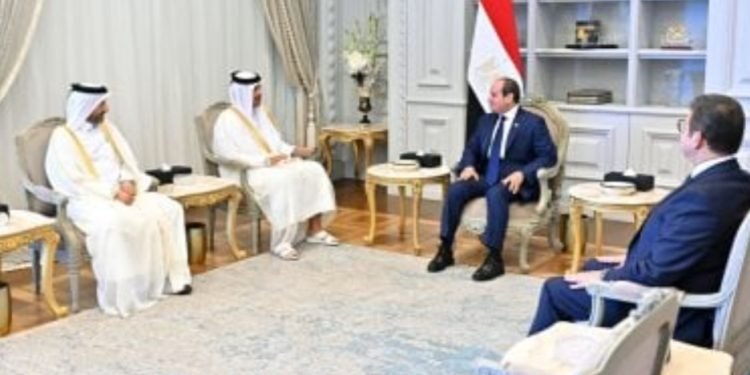 السيسي يستقبل رئيس وزراء قطر ويؤكدان دعم القضية الفلسطينية