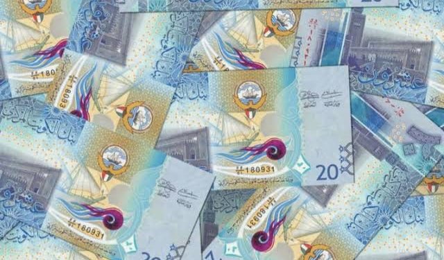 استقرار سعر الدينار الكويتي اليوم في البنوك المصرية