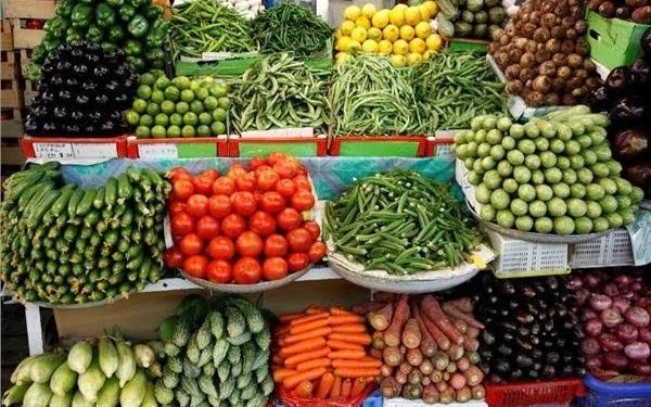 استقرار أسعار الخضروات والفواكه اليوم مع بعض الارتفاعات الطفيفة