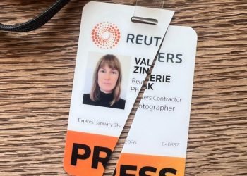 صحفية كندية تستقيل من “رويترز” احتجاجًا على تواطؤها مع الدعاية الإسرائيلية