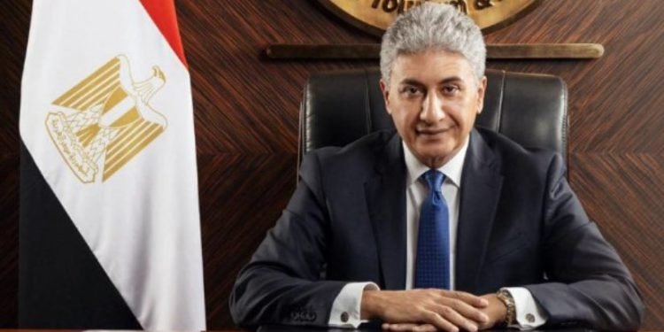 وزير السياحة: سرقة الإسورة الذهبية “تصرف دنيء”.. ولن نتهاون مع المقصرين