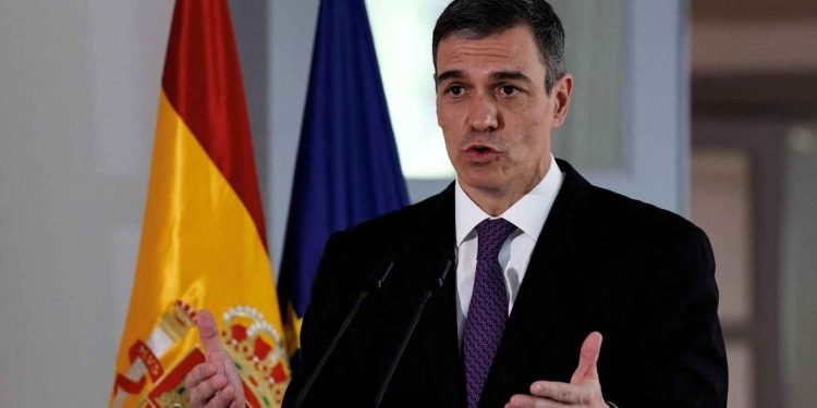 إسبانيا تلغي عقود تسليح بمليار يورو مع إسرائيل