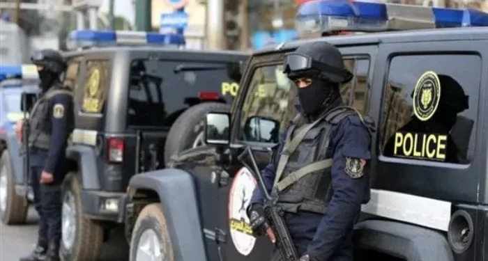 الداخلية تضبط عصابة للنصب على المواطنين بعقود عمل وهمية في الغربية